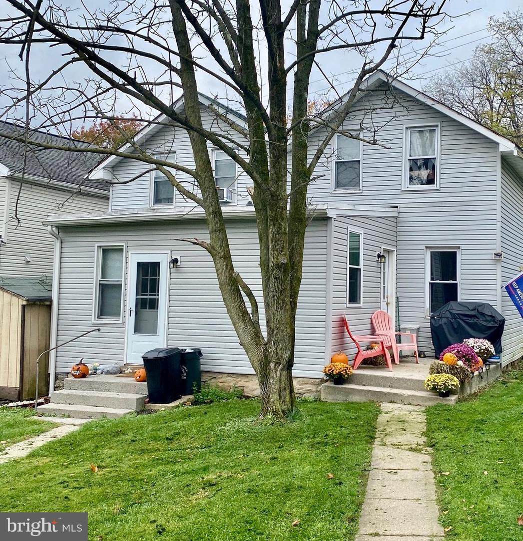 1444 7TH Street - Photo 1