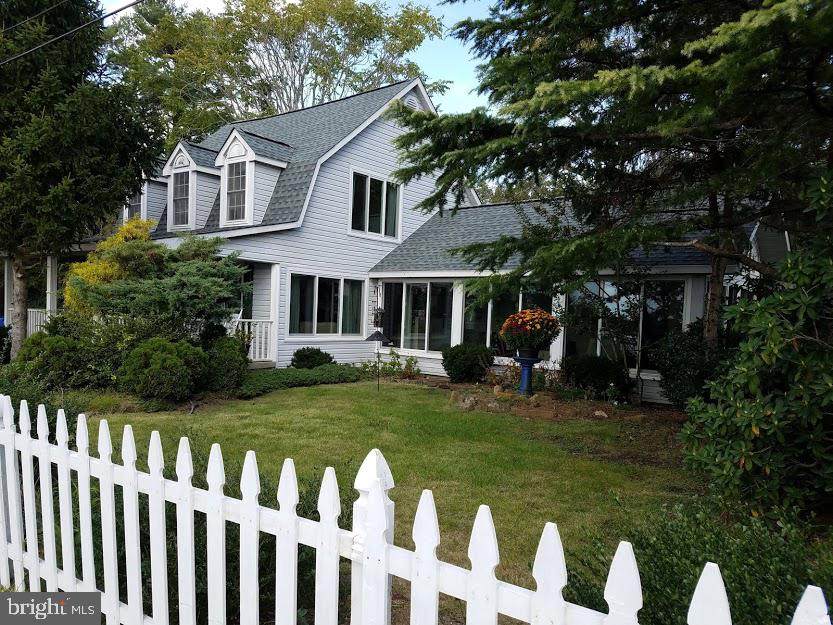 2193 River Road - Photo 1