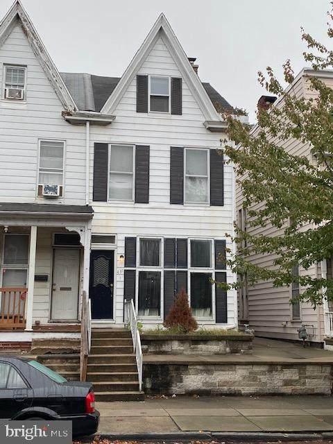 431 13TH Street - Photo 1