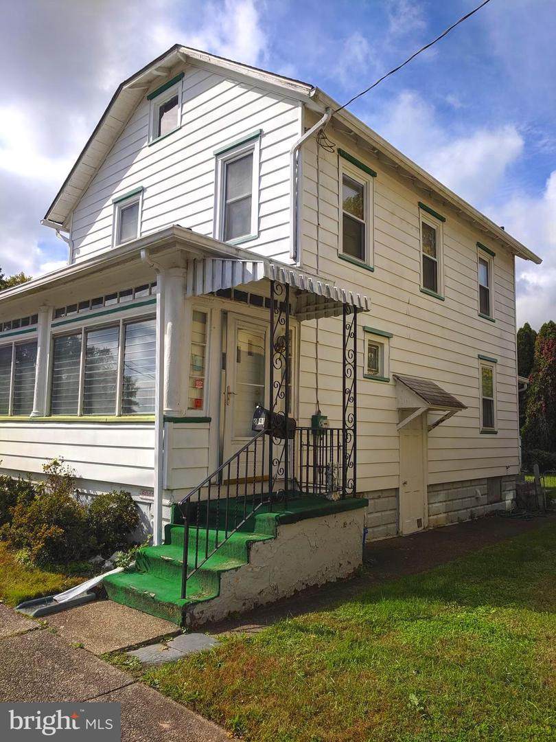 6041 Wisteria Avenue - Photo 1