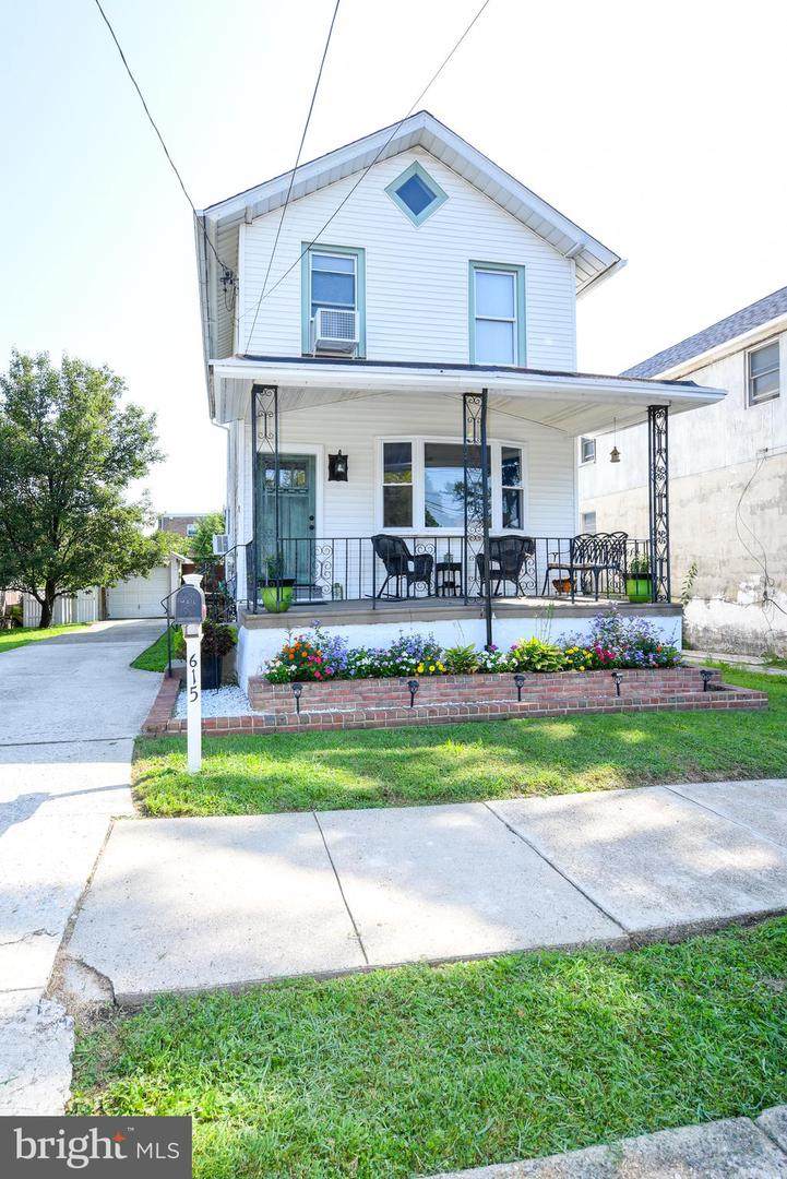 615 Solly Avenue - Photo 1
