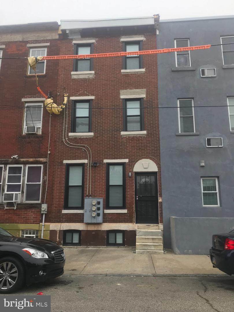 1633 20TH Street - Photo 1