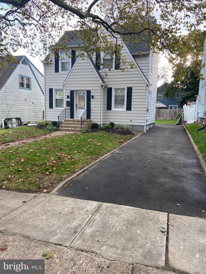 1937 Hillcrest Avenue - Photo 1