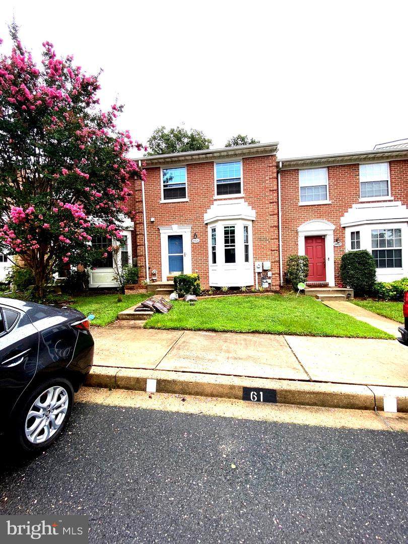 4404 Greenwich Court - Photo 1