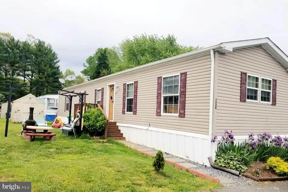 1528 Clearview Drive - Photo 1