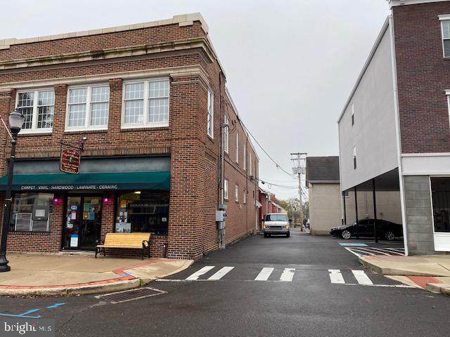 13 7TH Street - Photo 1