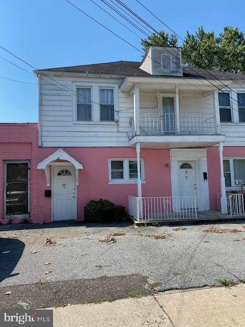 606 6TH Street - Photo 1