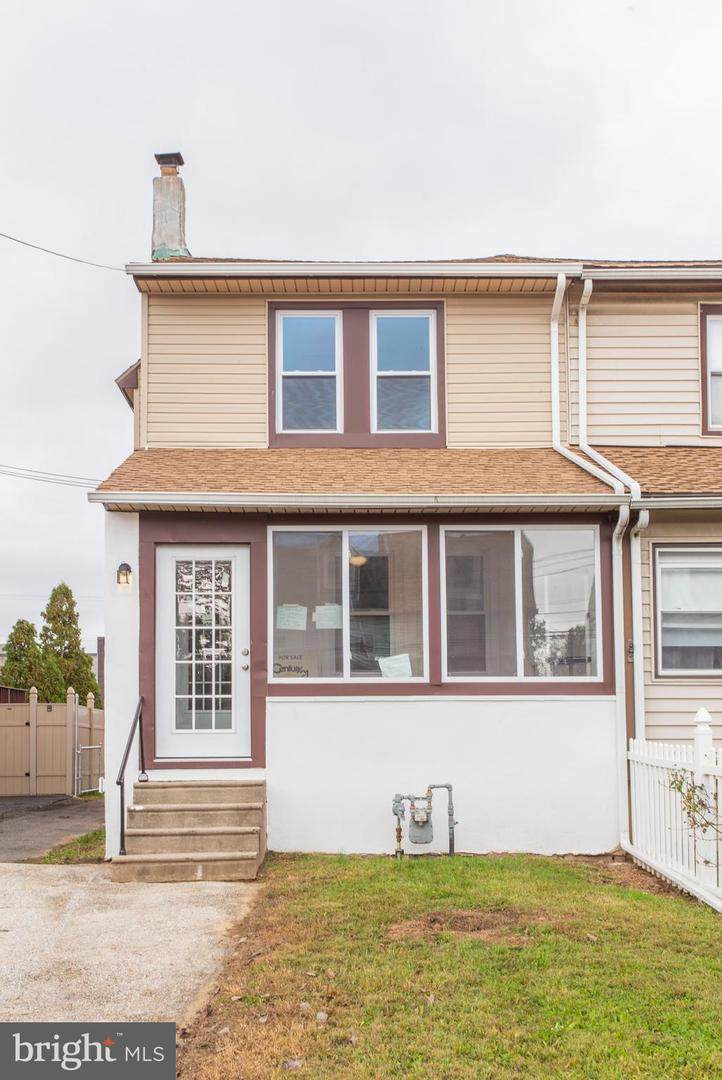 124 Wells Avenue - Photo 1