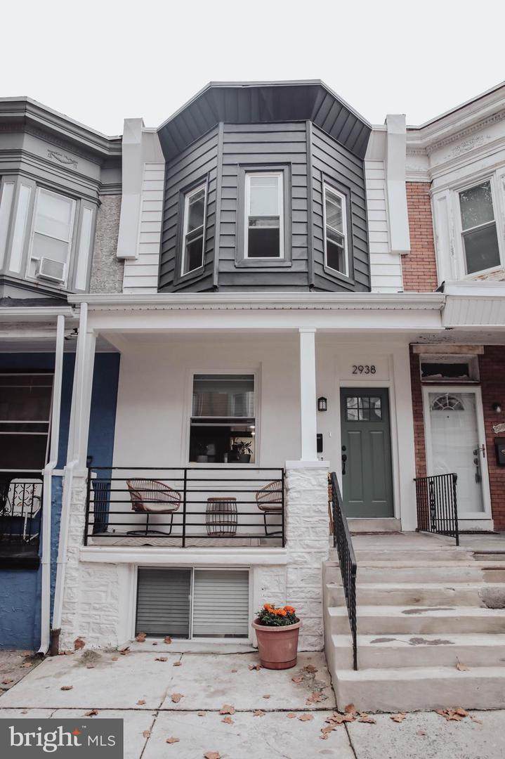 2938 Nicholas Street - Photo 1