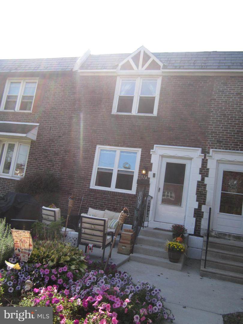 974 Keighler Avenue - Photo 1