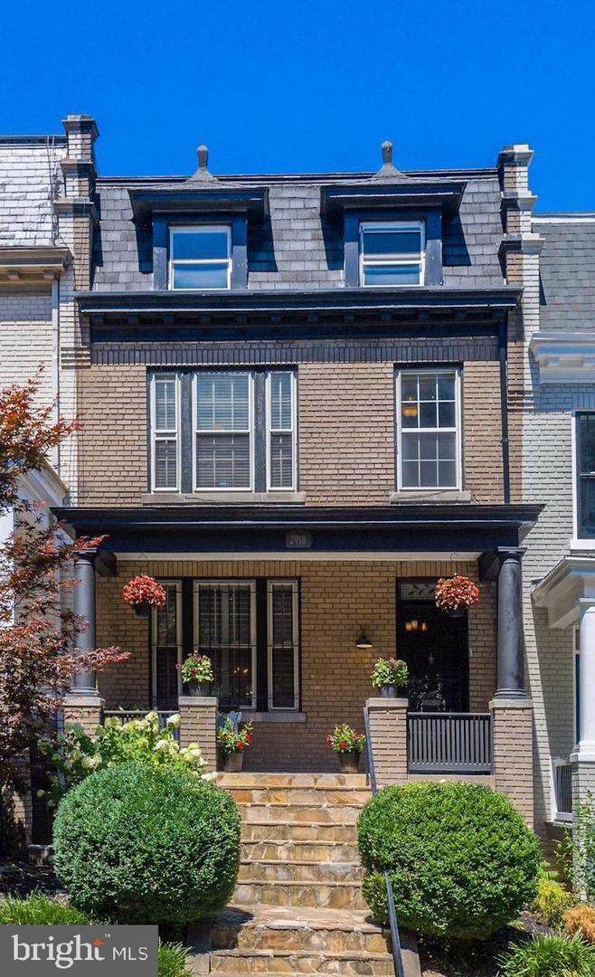 2918 18TH Street - Photo 1