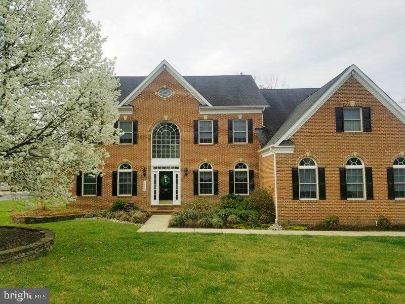 1525 Devere Drive - Photo 1