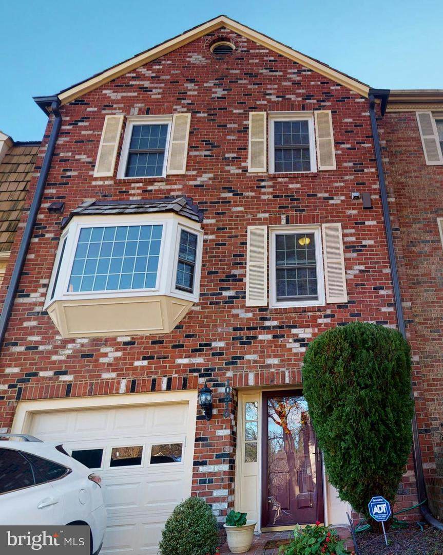 10910 Pebble Run Drive - Photo 1
