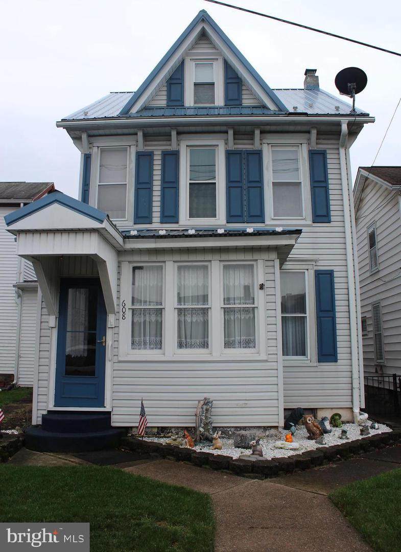 608 2ND Street - Photo 1