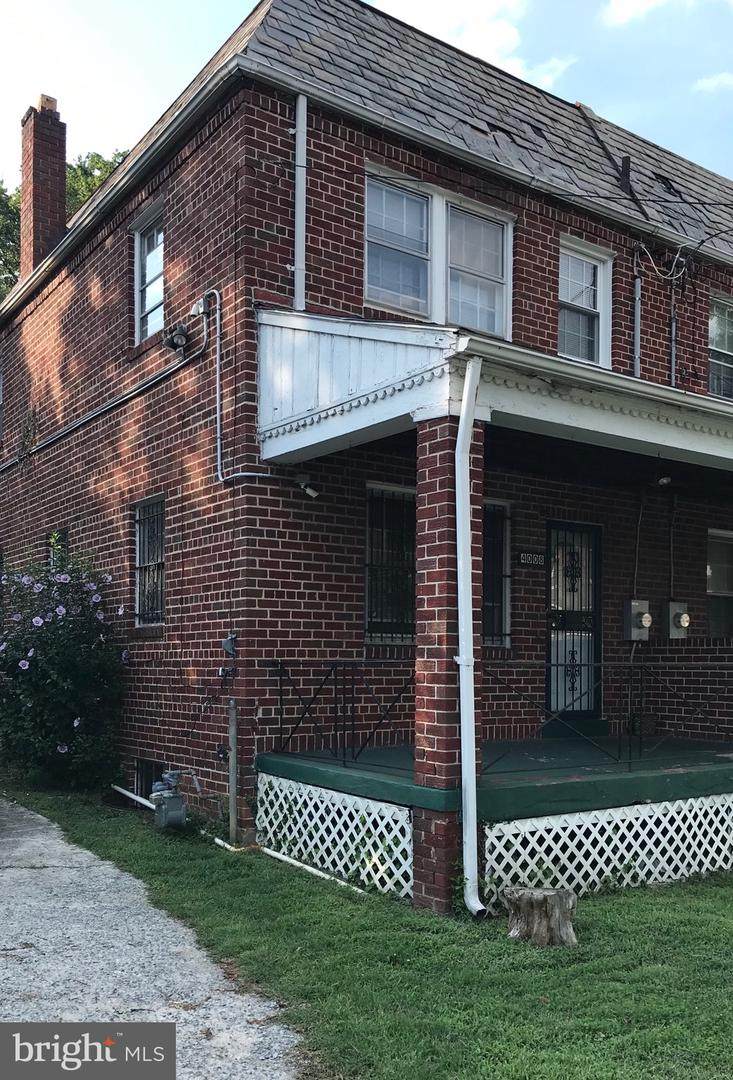 4008 Southern Avenue - Photo 1