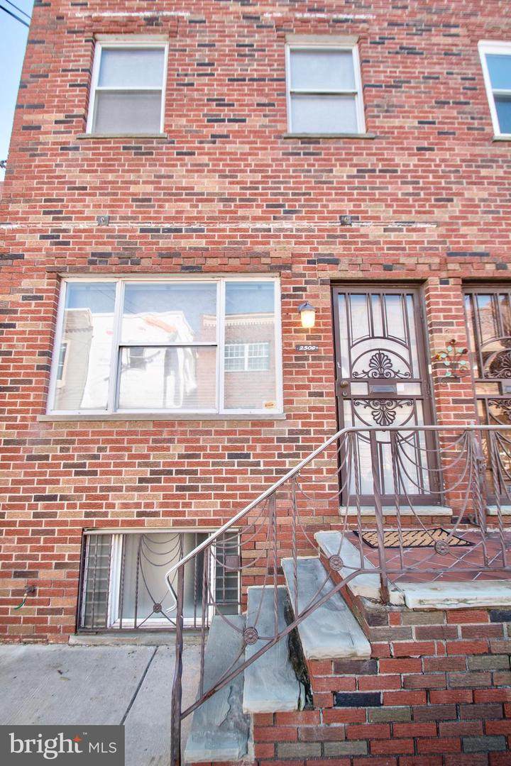 2509 Sartain Street - Photo 1