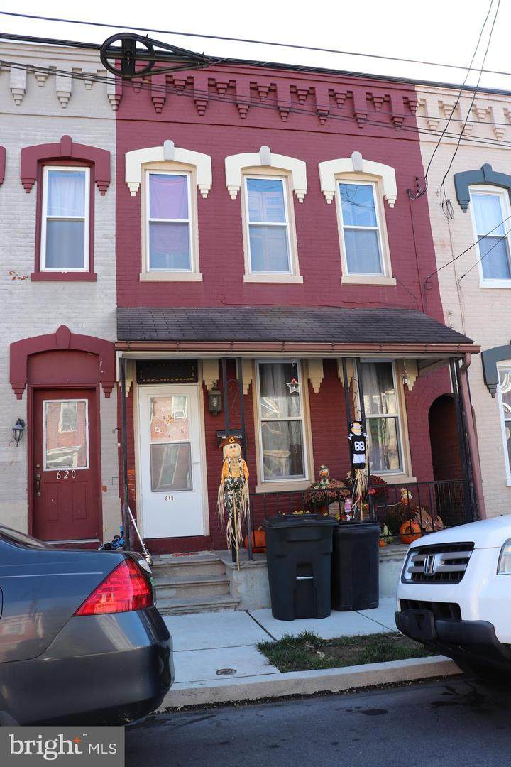 618 Walnut Street - Photo 1