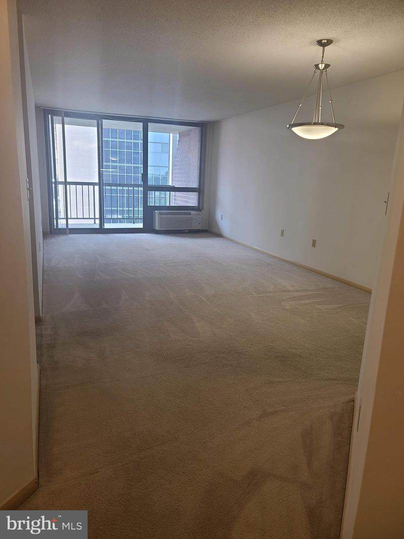 233 6TH Street - Photo 1