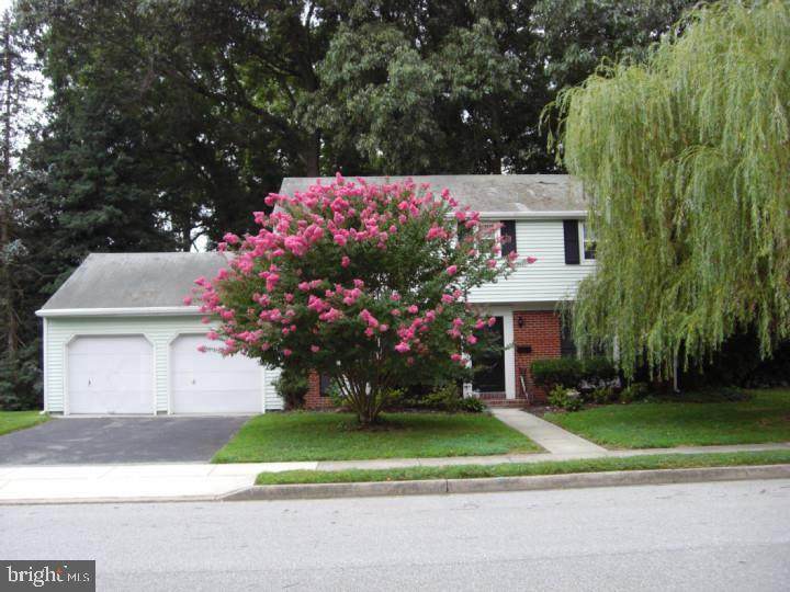 538 Woodsedge Road - Photo 1