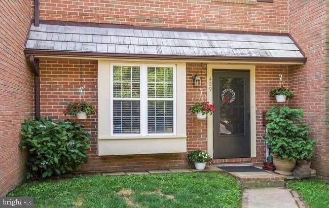 429 Saw Mill Court - Photo 1