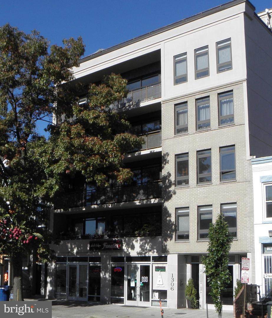 1306 Pennsylvania Avenue - Photo 1