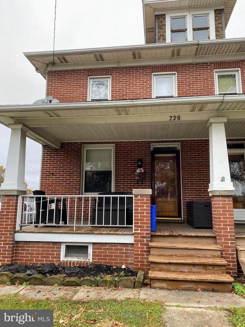 728 Baltimore Street - Photo 1