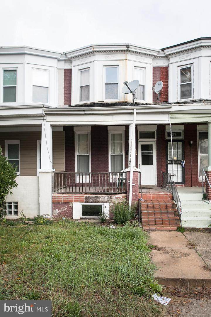 3004 Windsor Avenue - Photo 1