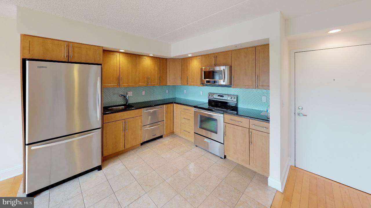 530 2ND Street - Photo 1