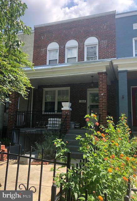 204 16TH Street - Photo 1