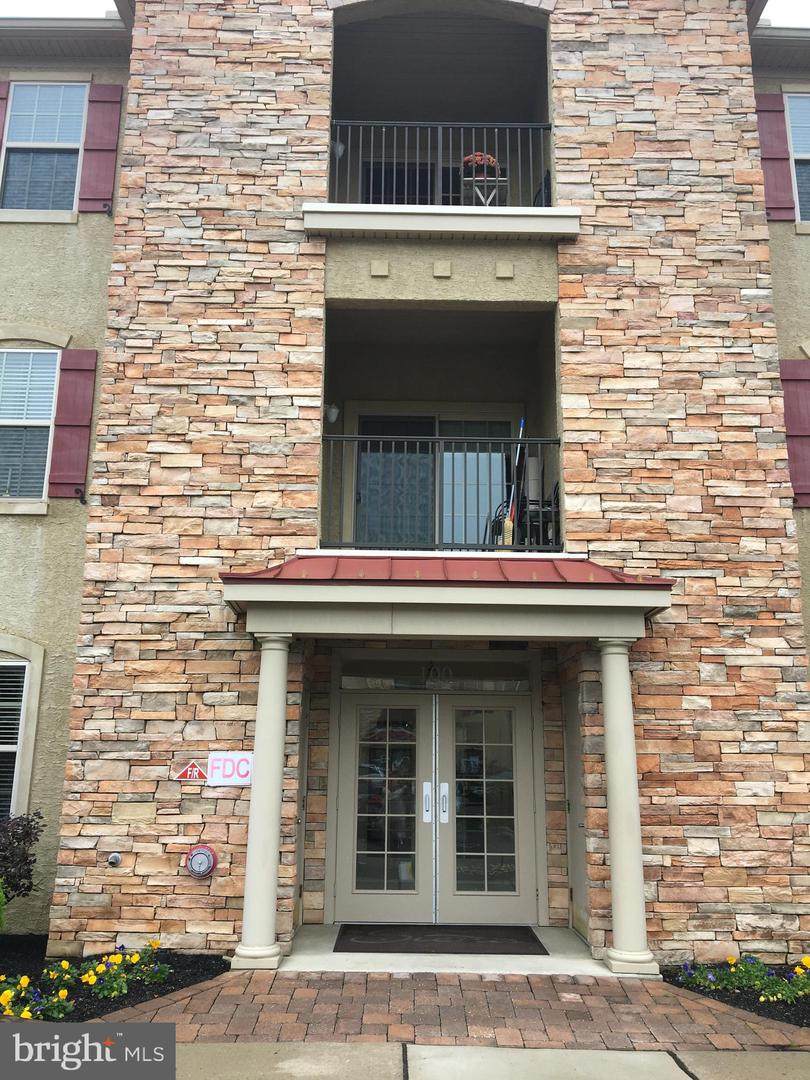 113 Siena Drive - Photo 1