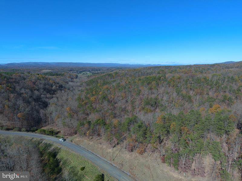 7 Moon Ridge Lane - Photo 1