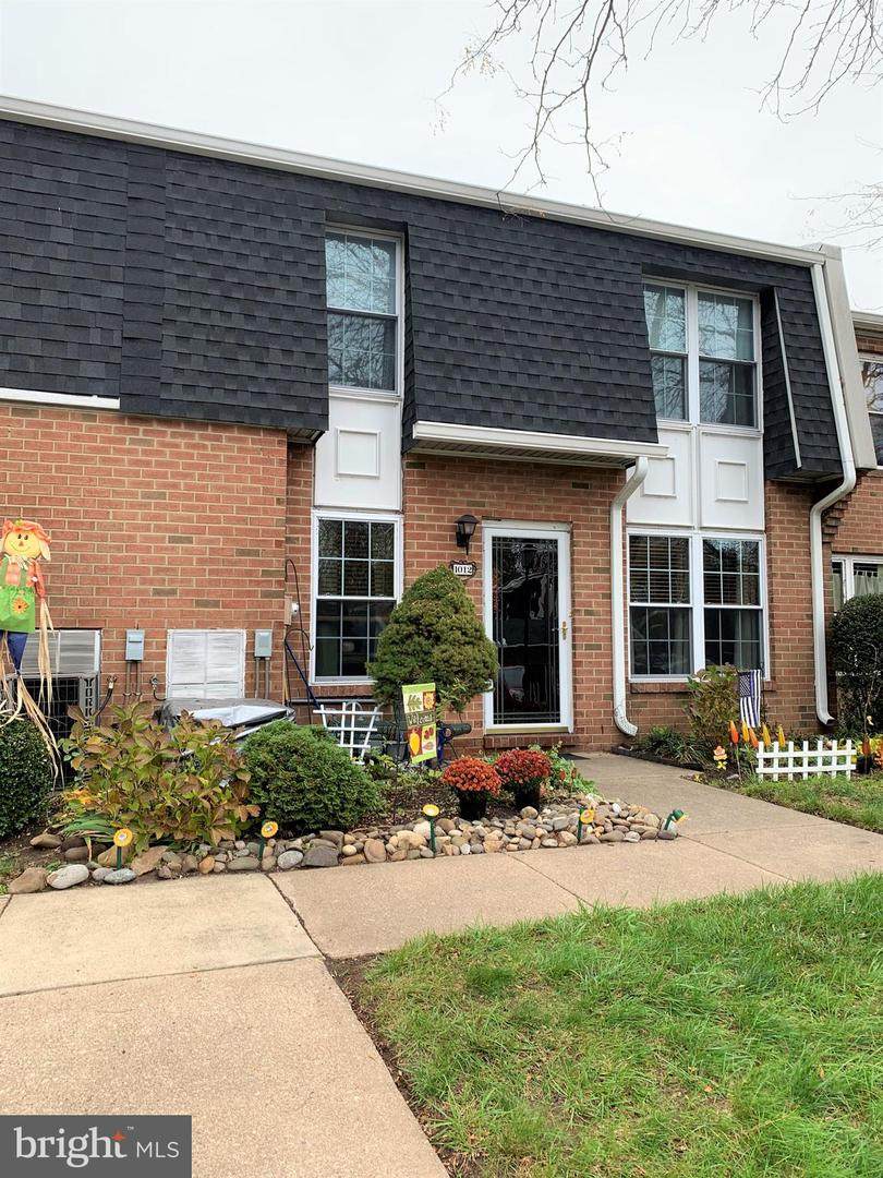 1012 Harbour Drive - Photo 1