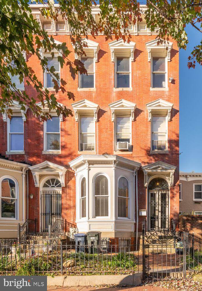 431 M Street - Photo 1