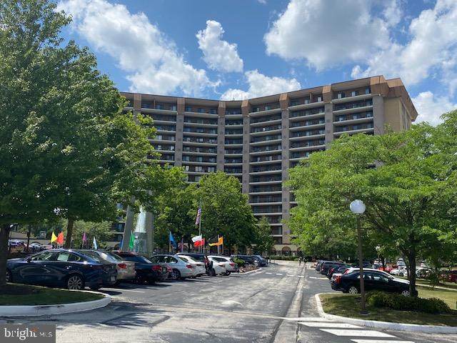 21230 Valley Forge Circle - Photo 1