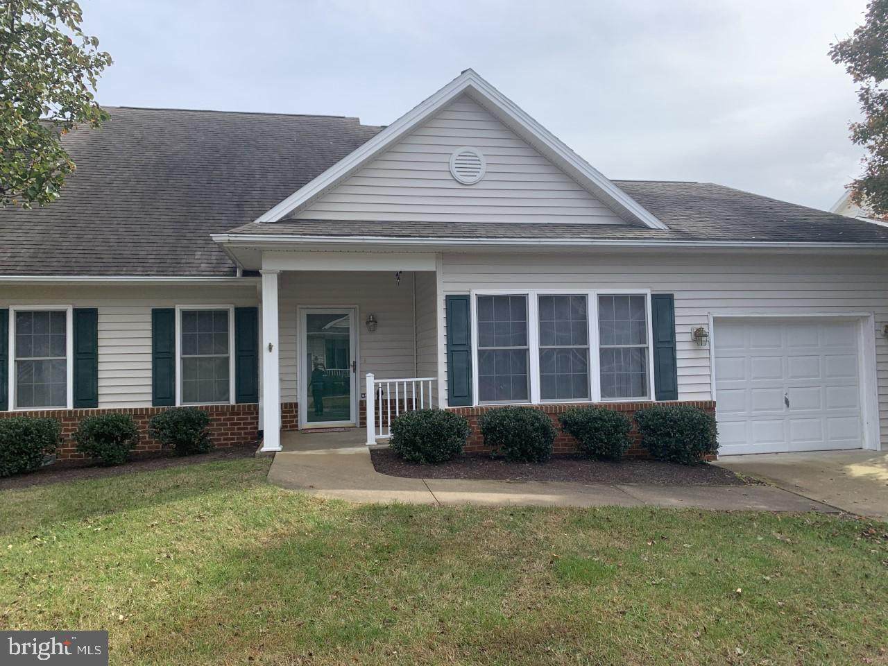 910 Winding Way - Photo 1