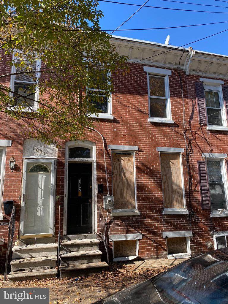 1023 Pine Street - Photo 1