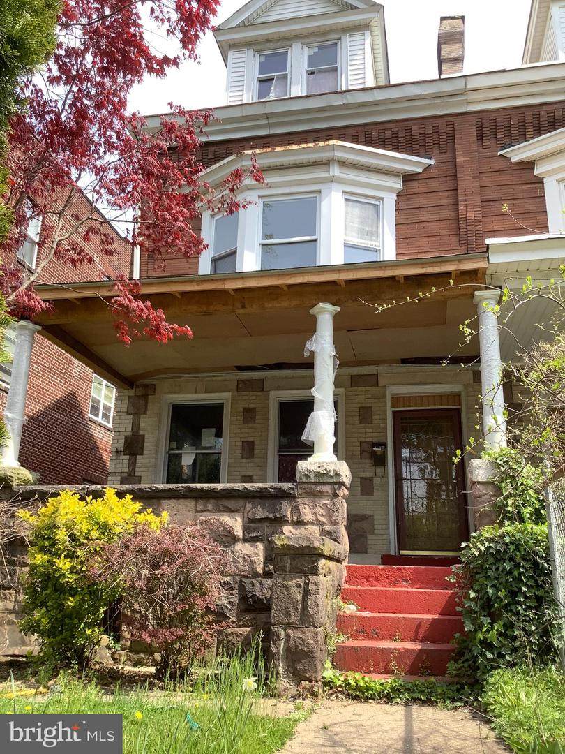 1054 Stuyvesant Avenue - Photo 1