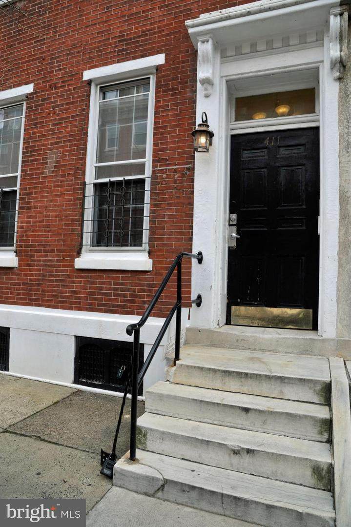 411 9TH Street - Photo 1
