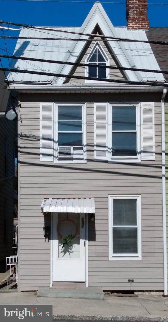 137 King - Photo 1