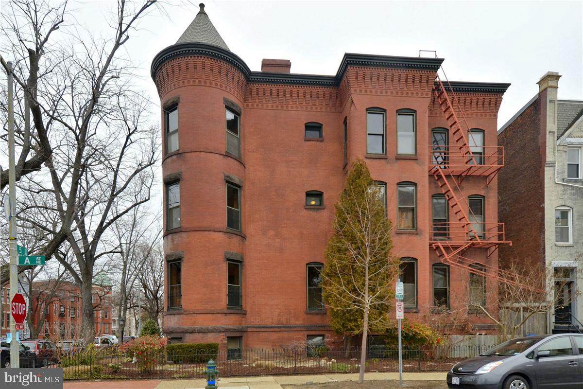 101 5TH Street - Photo 1