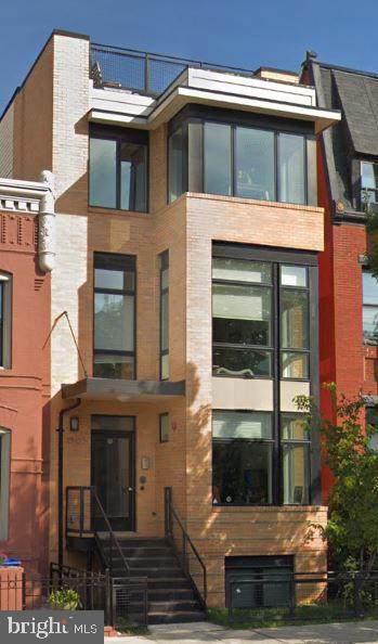 1503 11TH Street - Photo 1