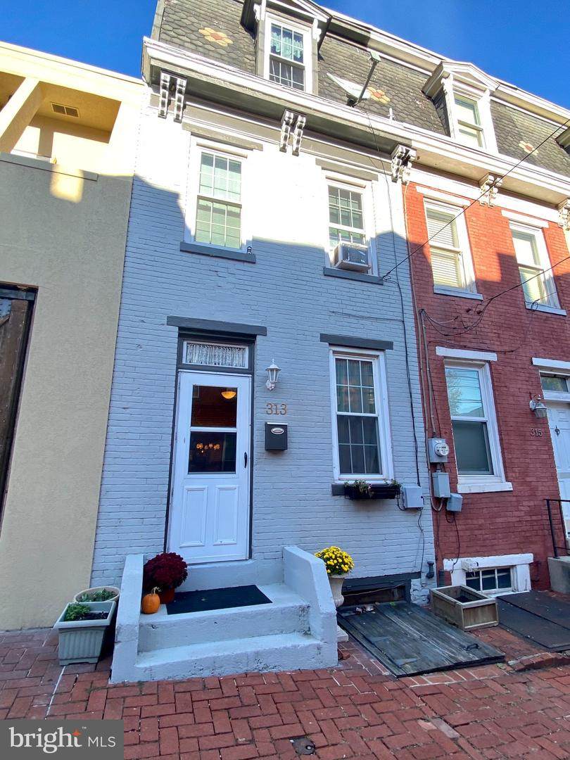 313 River Street - Photo 1