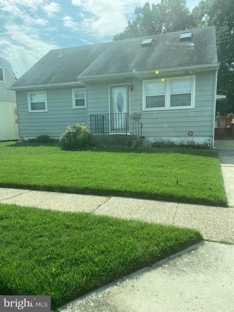 78 6TH Street - Photo 1