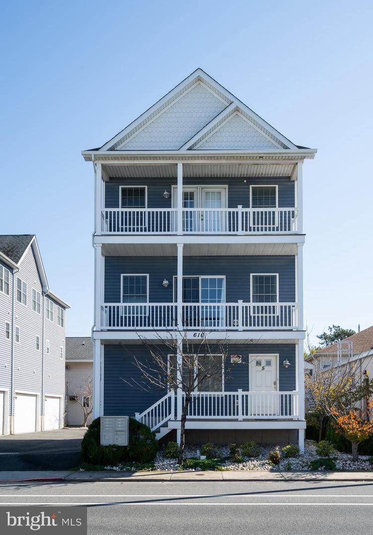 610 Saint Louis Avenue - Photo 1