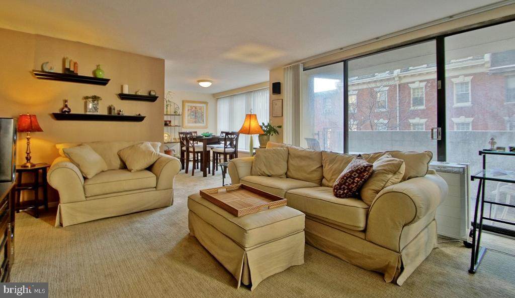 224-30 Rittenhouse Square - Photo 1