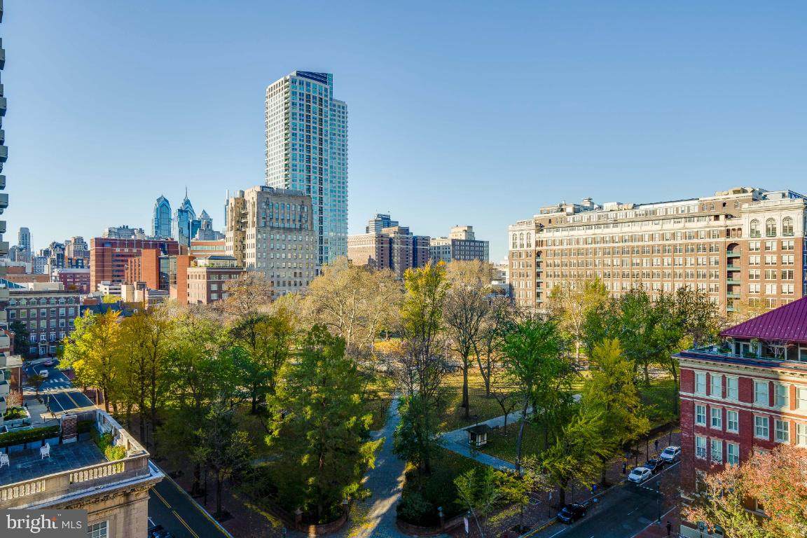 241 6TH Street - Photo 1