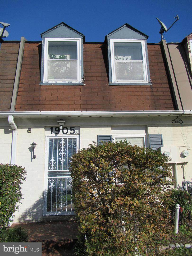 1905 Dutch Village Drive - Photo 1