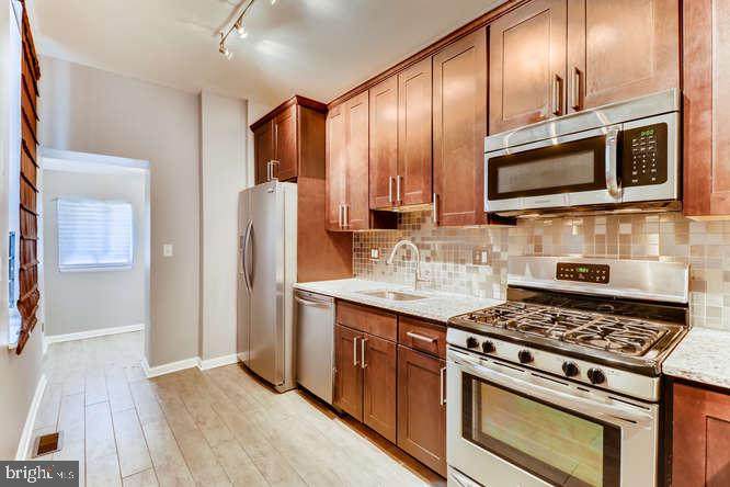 1410 Oliver Street - Photo 1