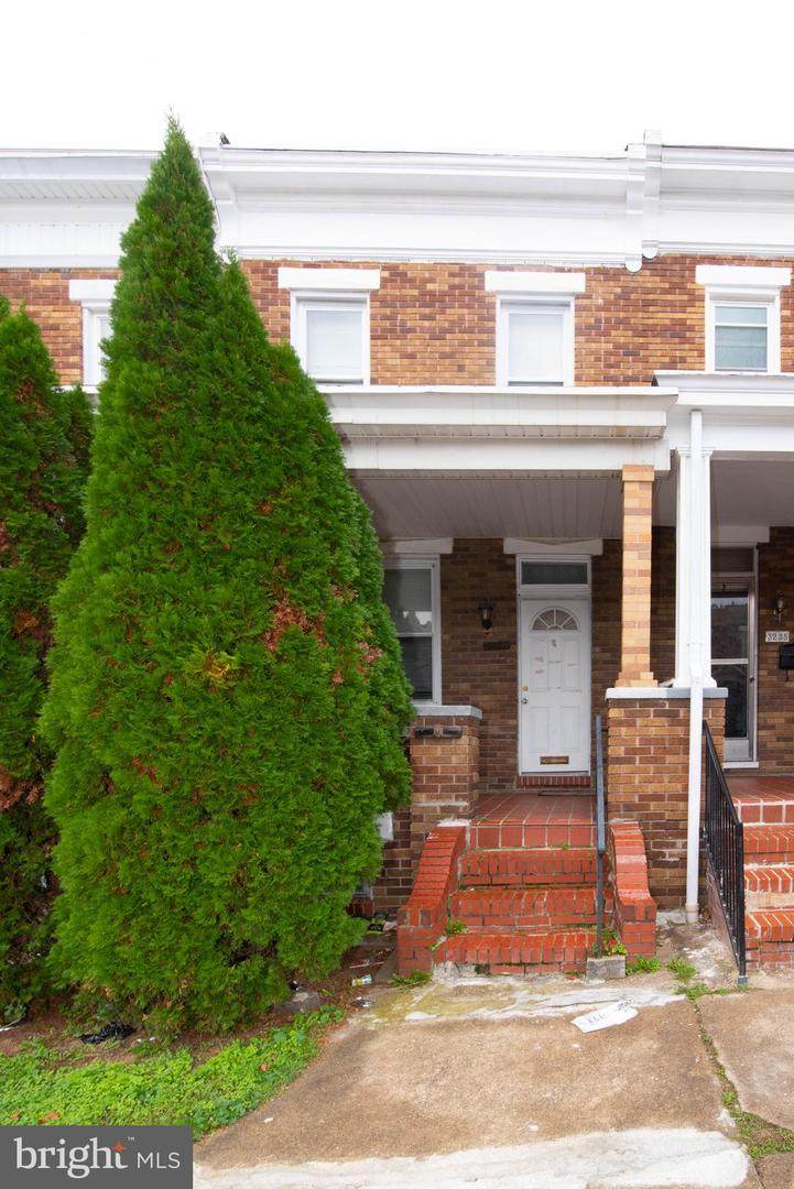 3237 Kenyon Avenue - Photo 1