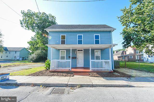 202 Grove Street - Photo 1